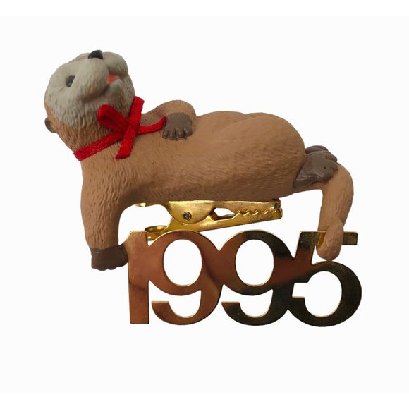 Hallmark Keepsake Ornament Fabulous Decade Otter 1995 6th In Collectors Series - Picture 3 of 10